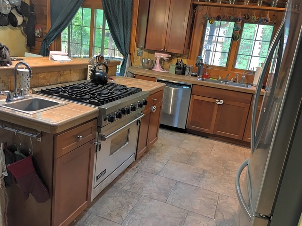 Wall color with oak floors. What Flooring Goes With Cherry Cabinets Quora