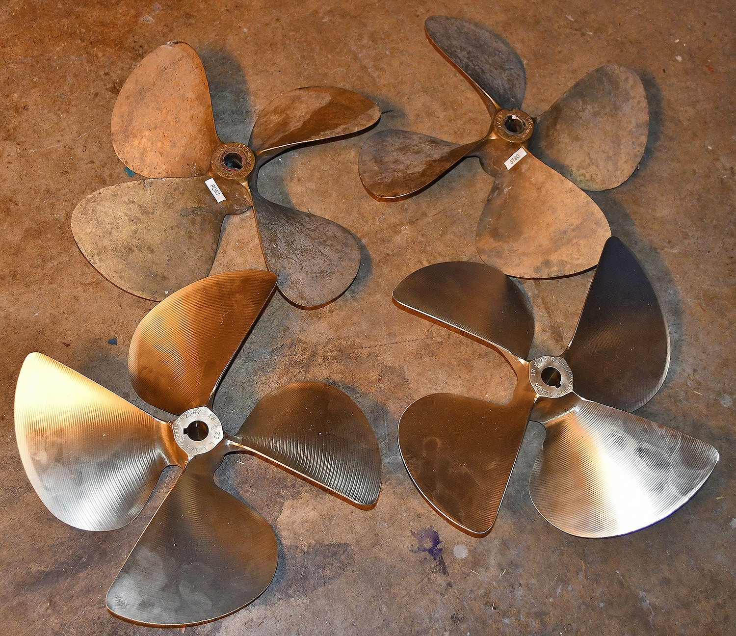 To manoever as you would like is: Do Twin Outboard Motors On Boats Need To Be Counter Rotating Quora