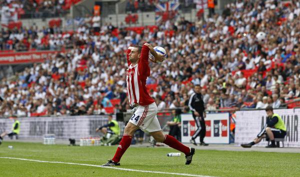 Sepakbola seperti penguasaan teknik dasar dan taktik permainan untuk . Apakah Yang Dimaksud Dengan Throw In Dalam Permainan Sepak Bola Quora
