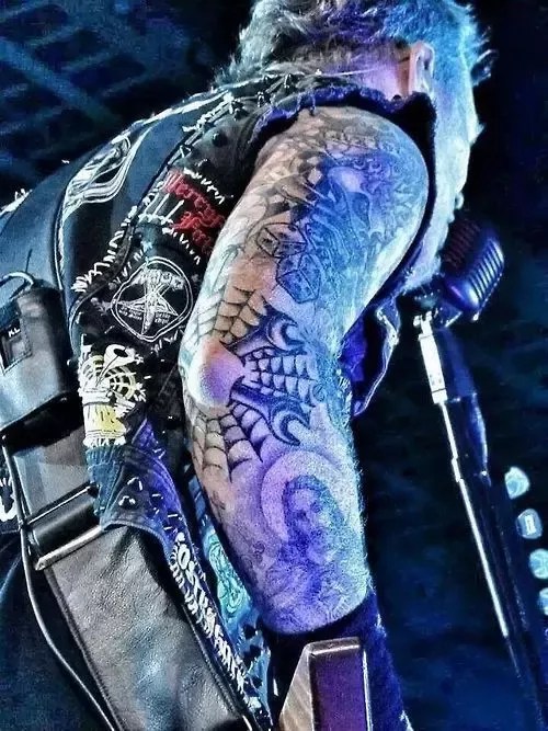 Which Famous People Have Great Looking Tattoos? - Quora 667_x_500_webp