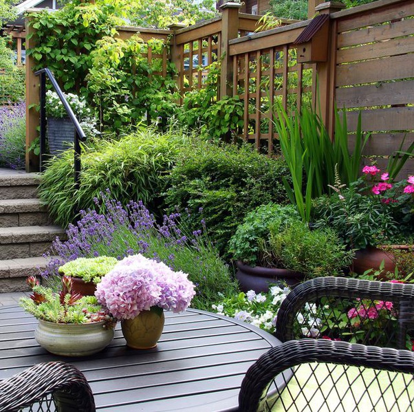 When it comes to decorating, it isn't just the inside of your home that needs some updating every once in a while. What Are The 10 Cheap Garden Ideas For Your Outdoor Space Quora