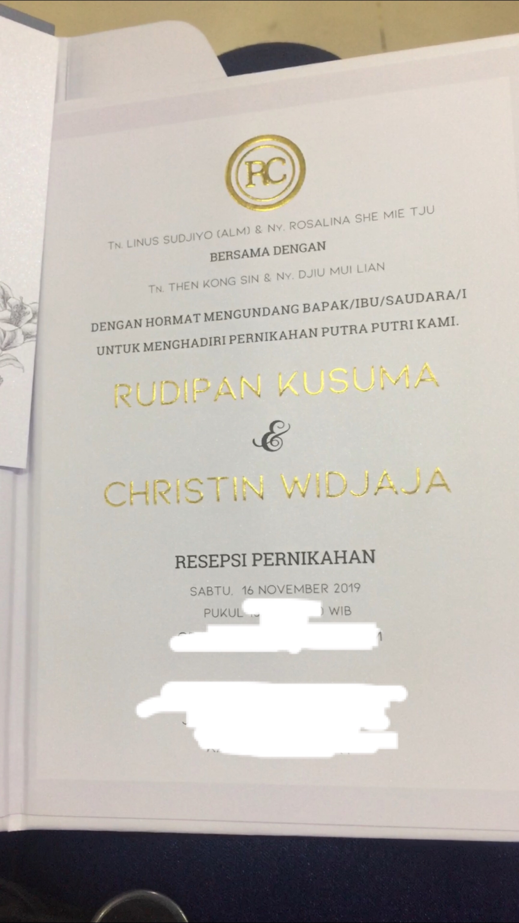 Apakah kamu akan menulis gelar akademik di undangan pernikahanmu nanti?  Mengapa? - Quora