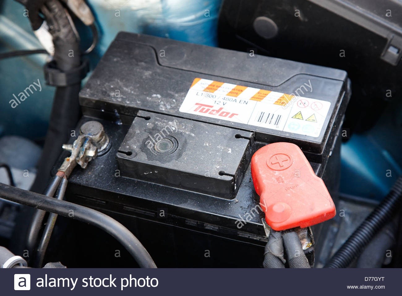 The second sign to identify the positive and negative battery terminals is by color sign. Which Battery Cable Is Positive How Can You Tell Quora