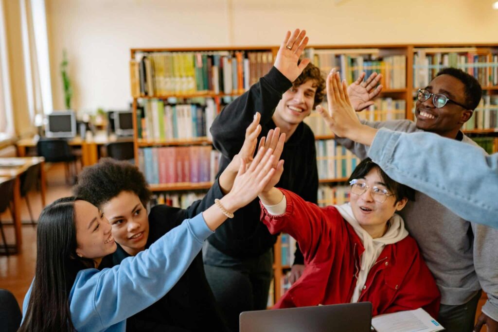 Finding Local Scholarships: Tips for High School Seniors Finding Local Scholarships: Tips for High School Seniors