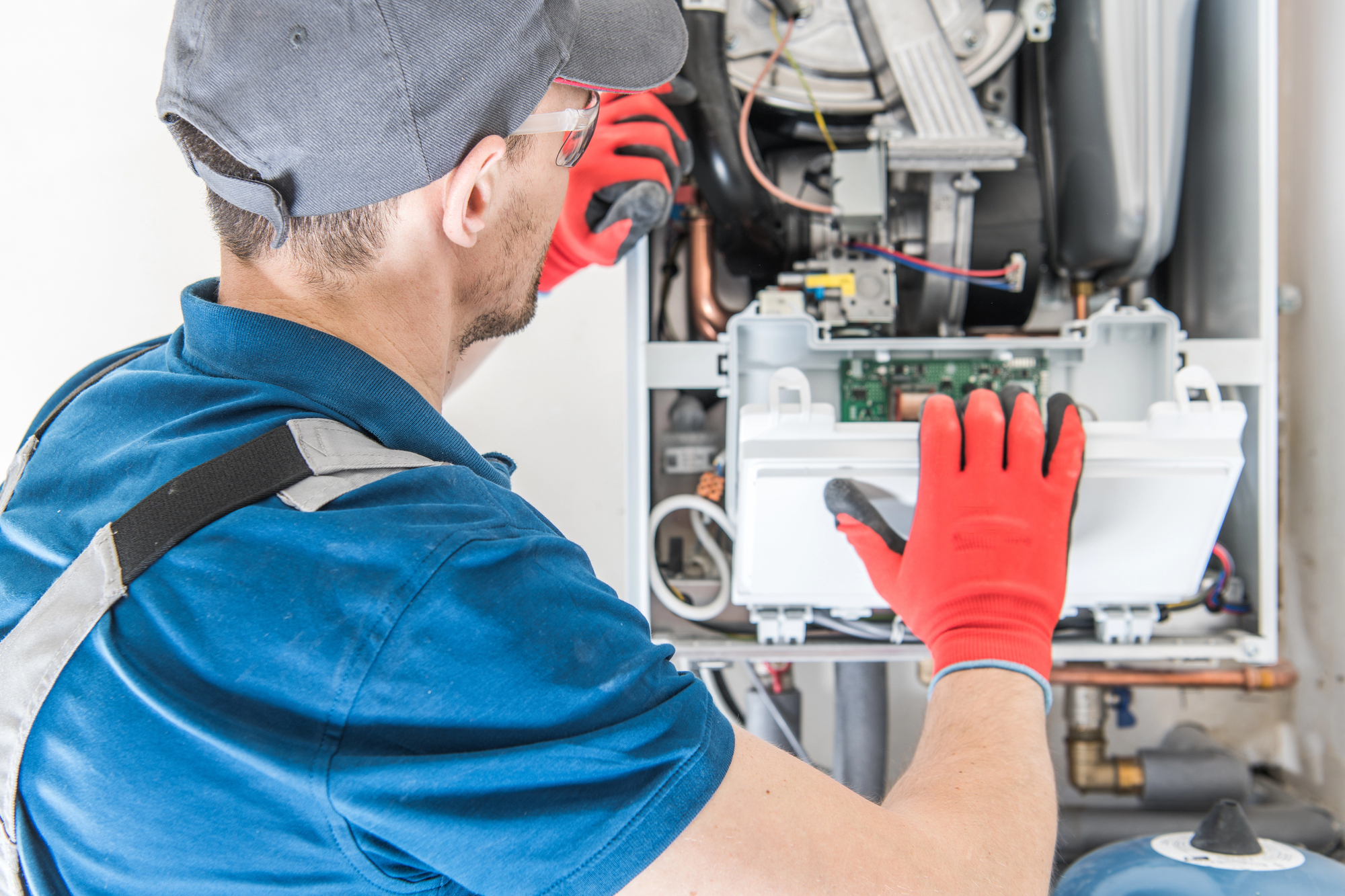 How Much Does It Cost to Replace or Repair a Furnace?