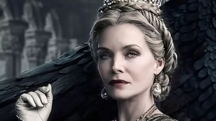 Sadie sink stands at the height of 5 feet 3 inches or 162 cm. Michelle Pfeiffer Net Worth, Height, Biography & More - Rated Post