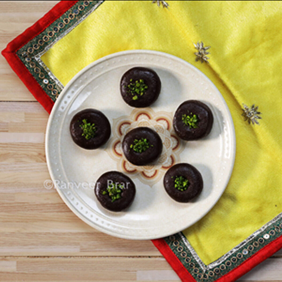 Make the best instant pot butter chicken recipe (murgh makhani) that's keto and low carb. Chocolate Peda Recipe: How to Make Chocolate Peda