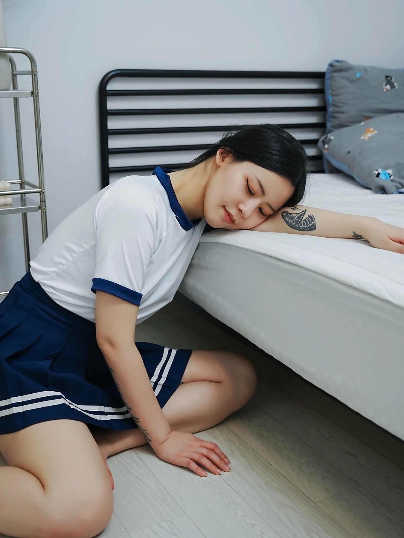 Choi Ri 최리, Photobook Vol.01 「Bloomers」 Set.02