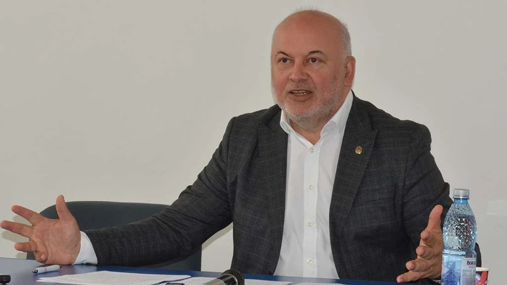 MoÅ£iunea De CenzurÄ InseamnÄ CÄderea Intregului Guvern AfirmÄ Deputatul Marius Damian Video MoÅ£iunea De CenzurÄ InseamnÄ CÄderea Intregului Guvern AfirmÄ Deputatul Marius Damian