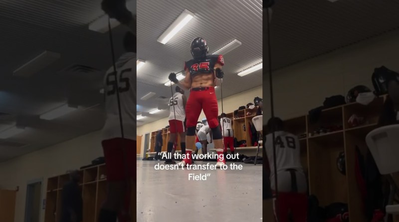 QB made a business decision after watching that hit 😳 (via julian_baldi/IG) #shorts #football #nfl