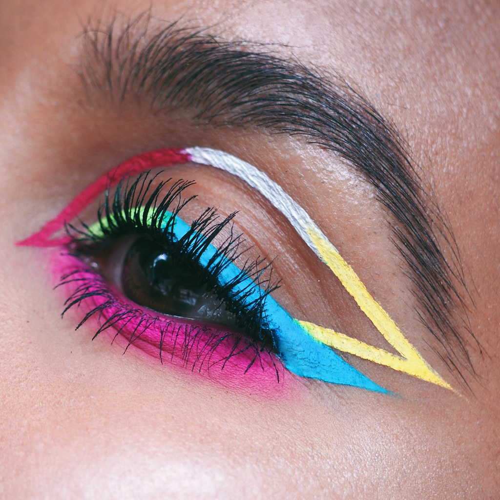 Review, Swatches & Makeup Look // Fenty Beauty Vivid Liners – Baecae, Baewatch and Baeside