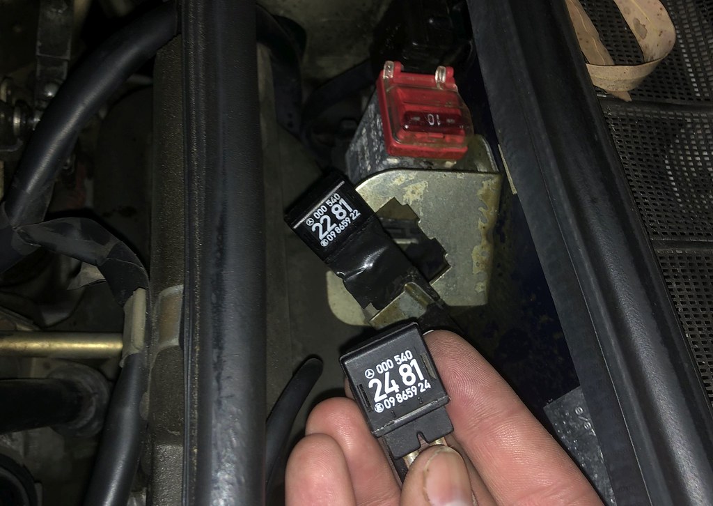 The R16 resistor on the Australian W126
