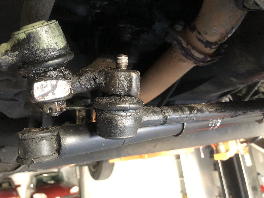 W116 280SE drag link and tie rod ends