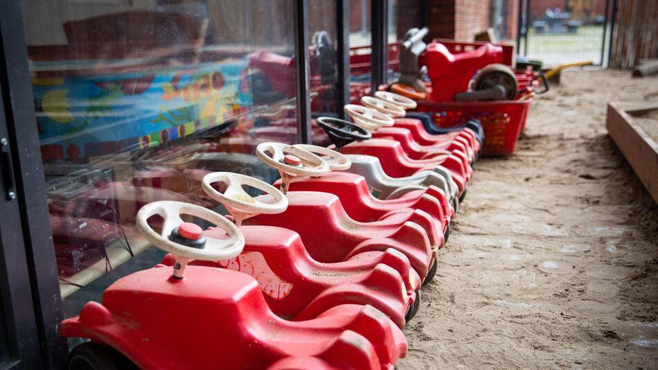 Doch schon gleich kam die erfreuliche . Vermisstes Madchen Aus Ehingen Gefunden Polizei Bat Mit Foto Um Hinweise Opera News