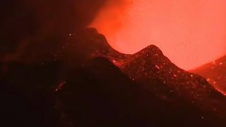 Le volcan cumbre vieja de l'ile espagnole de la . 350xefiwcrmbym