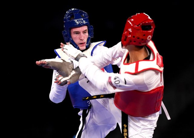 Bradly Sinden - Dlpofn6x7esinm