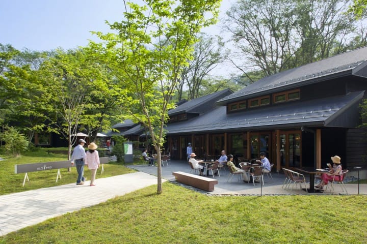 0.7 mifarmers markets · stone church. 8 Tempat Yang Wajib Anda Kunjungi Di Harunire Terrace Hoshino Karuizawa Matcha Situs Wisata Jepang