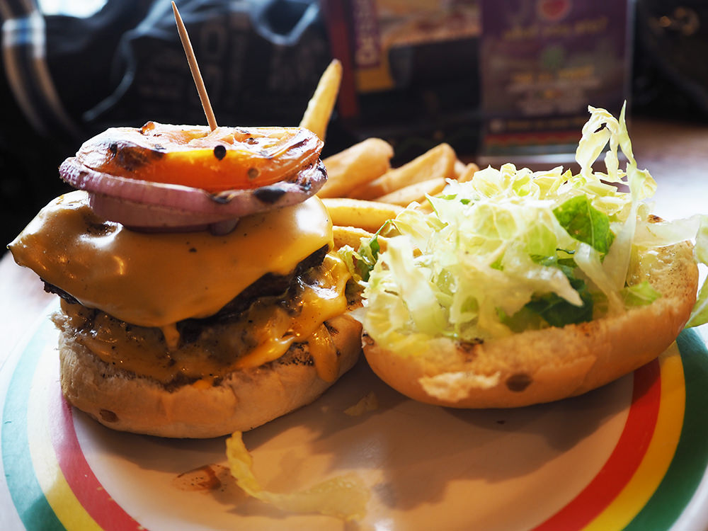 食記》關島美食  Jamaican Grill 牙買加燒烤 ｜當地人都熱愛 擁有獨特風味！