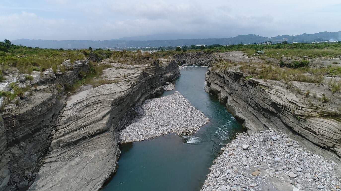 苗栗》奇幻秘境 卓蘭大峽谷｜媲美美國大峽谷的曠野遼闊