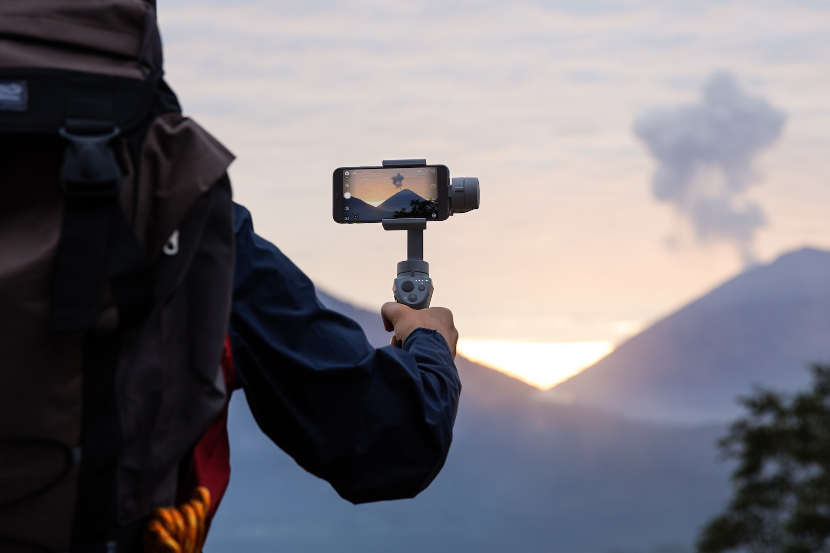 新品資訊》直播主的青睞 DJI OSMO Mobile 2 最平價手持穩定器