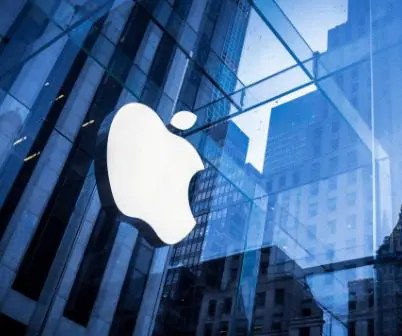 One manifestation of apple’s relent. Seeking A Turnaround Macy S Imports Apple Into Flagship Store Retail Touchpoints