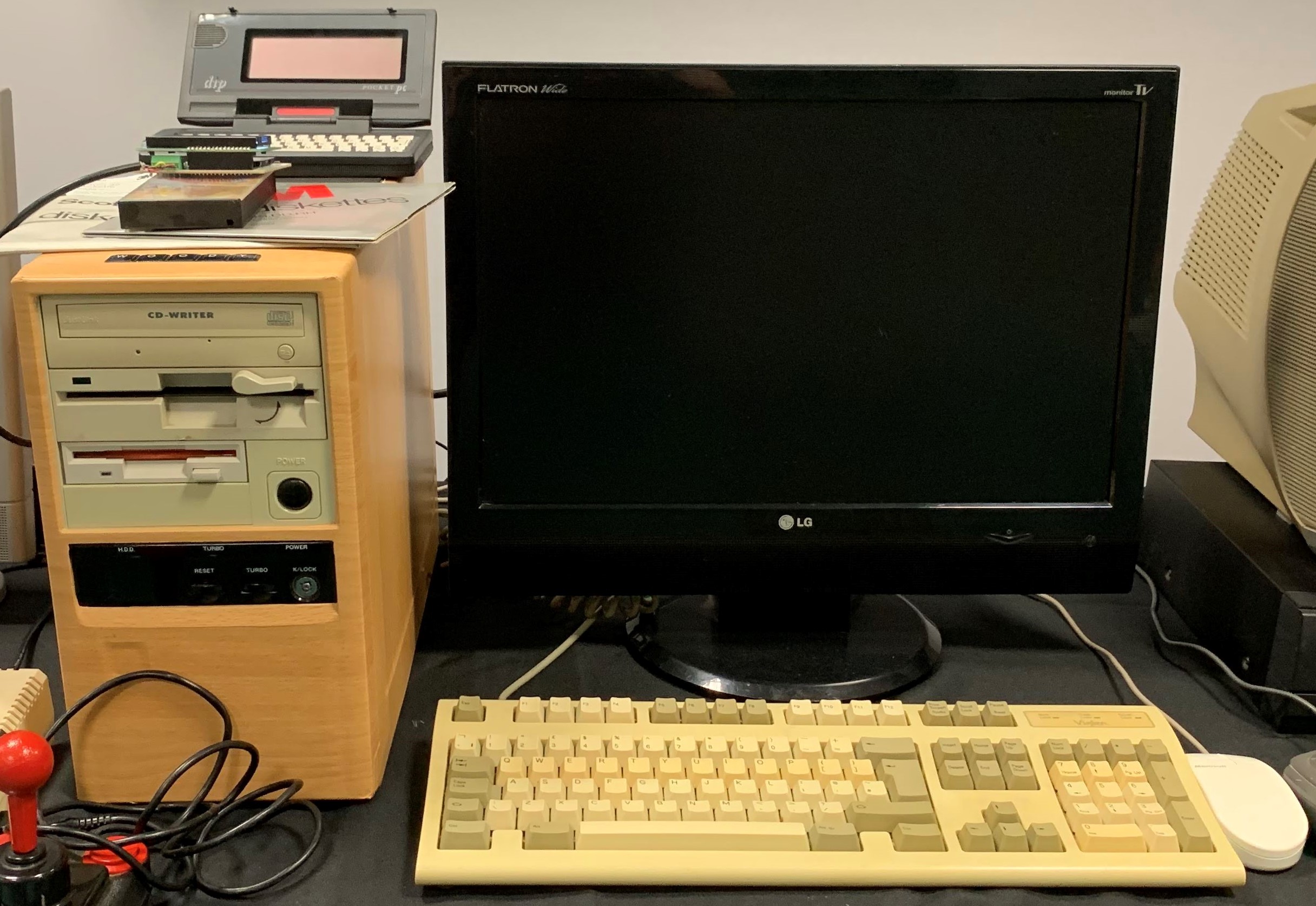 Generic Intel 486 DX2 66Mhz PC - Andy's Retro Computing Collection