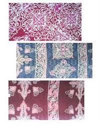 Corak dan motif batik indonesia sendiri sangat banyak, ada yang merupakan motif asli dari nenek moyang bangsa kita dan ada . Macam Macam Batik Exploring Indonesia