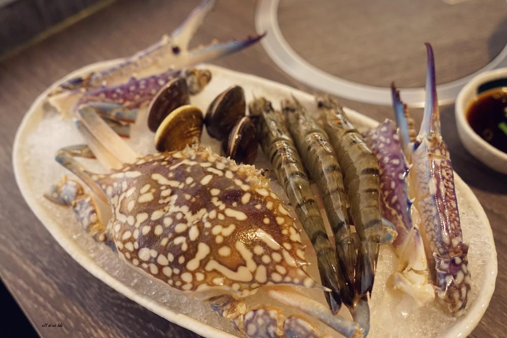 南投埔里餐廳 日高鍋物 野生藍鑽蟹火鍋 還有好吃唐揚炸雞與日式炸豬排定食 18度C關係企業