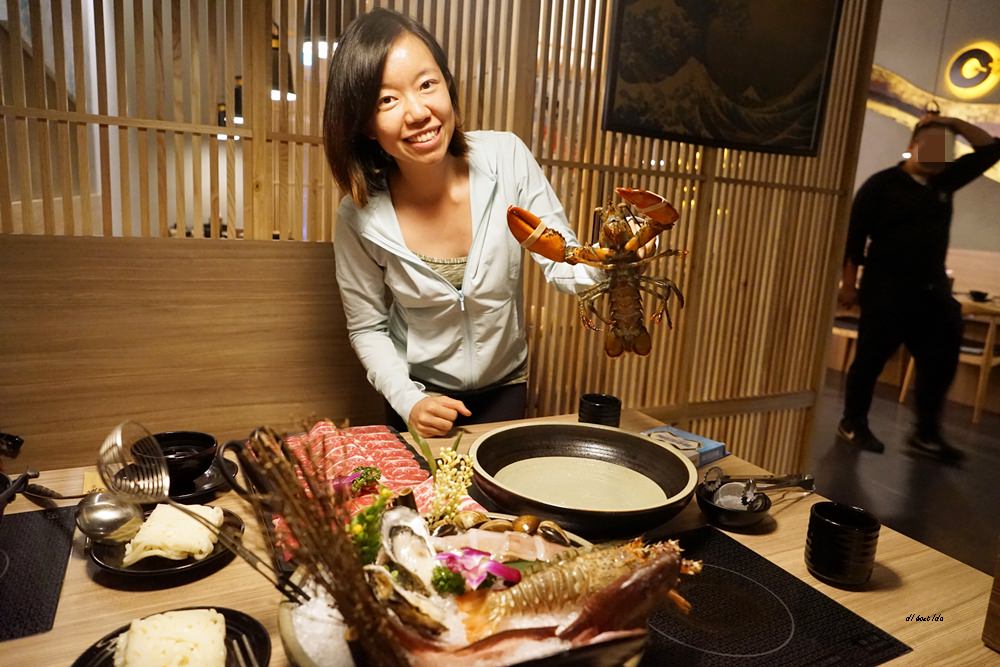 台中火鍋 灰鴿南屯店 波士頓龍蝦 肉質絕佳 海鮮新鮮 物超所值大推薦