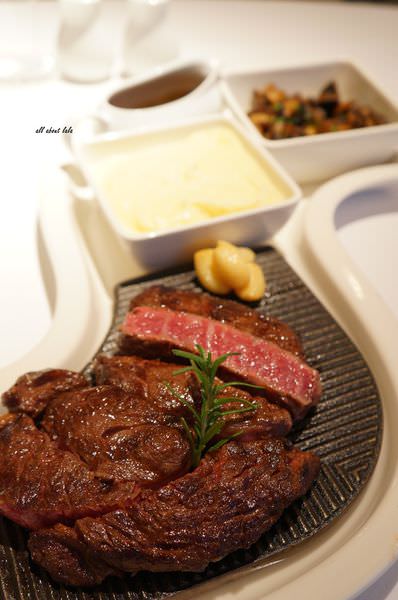 歐華酒店 地中海牛肋排館 再訪銷魂金牌級美國神戶肋眼牛排 年終大餐!!