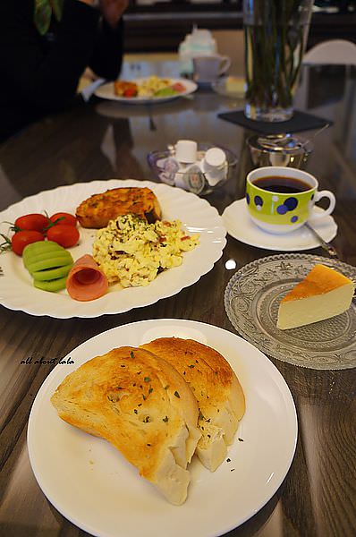 宜蘭民宿 安妮的家 溫馨熱情 鄰近羅東運動公園 餐食超級無敵讚!! 我還想再來一份!