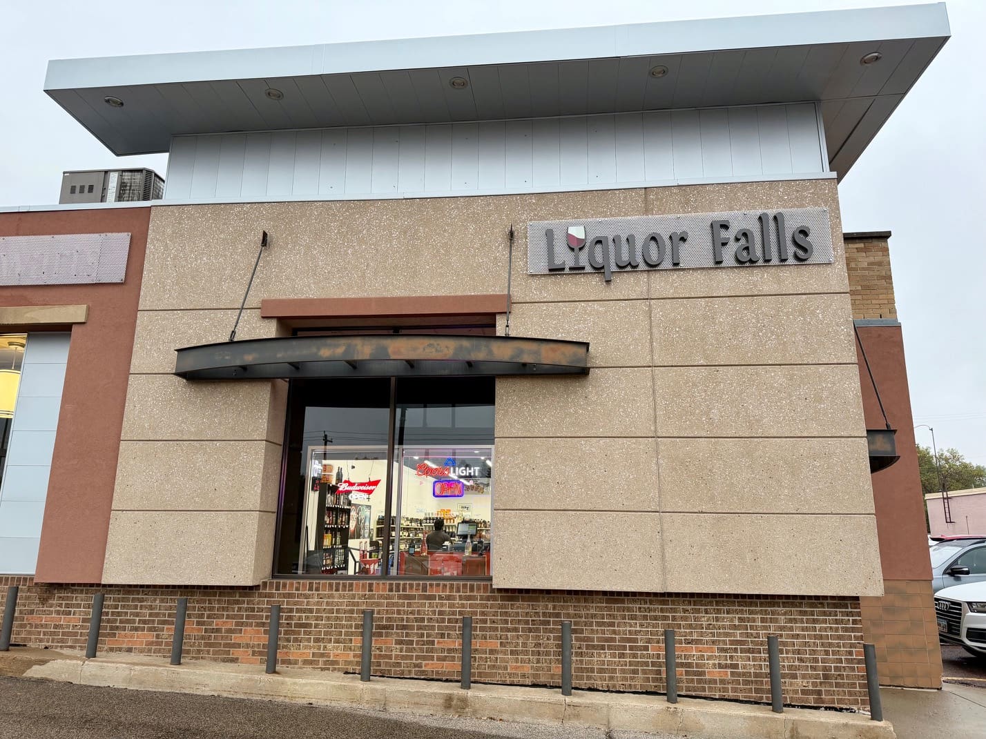 Park Ridge Galleria Evolves With New Tenants, Vacancies 20 ywAAAAAAQABAAACAUwAOw==