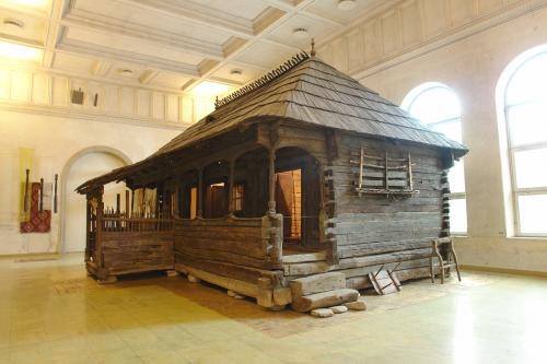 Эскиз русской избы снаружи