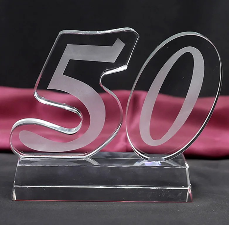 Trova Le Migliori Regalo Per 50 Anniversario Aziendale Produttori E Regalo Per 50 Anniversario Aziendale Per Italian Speaker Mercato In Alibaba Com
