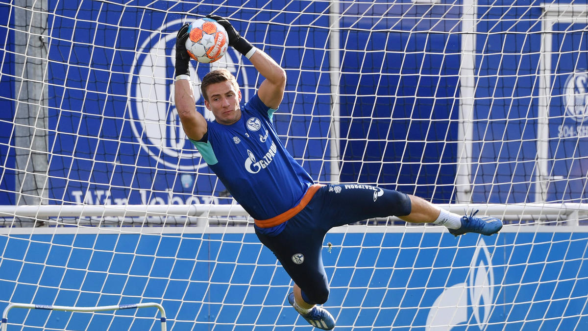 Martin Fraisl : Fc Schalke 04 Klub Legende Adelt Martin Fraisl Ein Positiv Verruckter