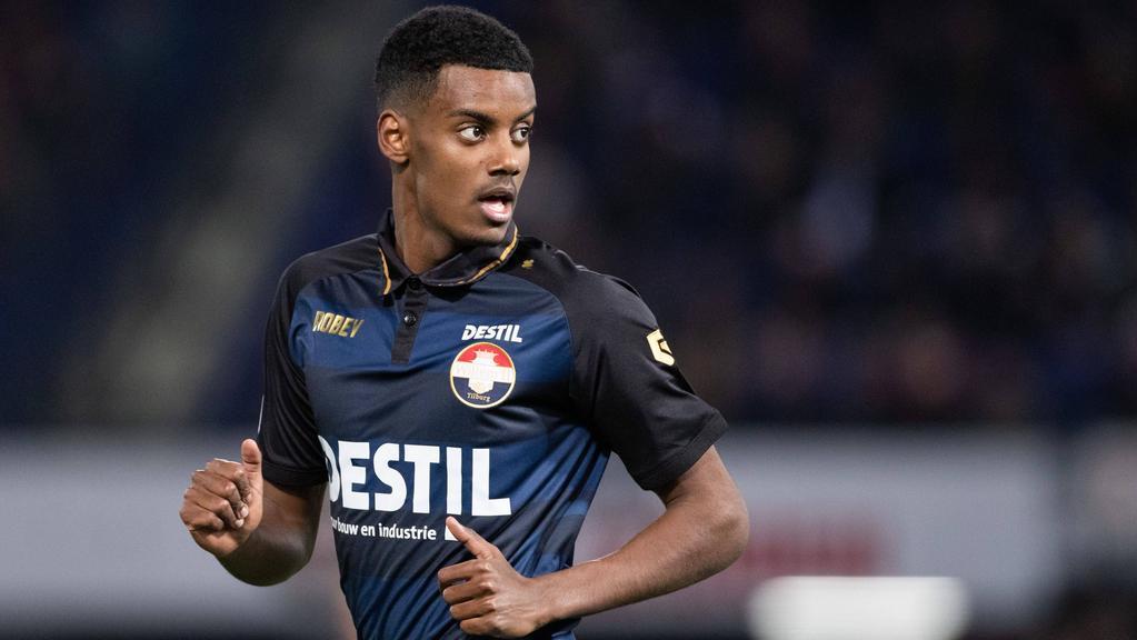Alexander Isak Bvb . Bundesliga News Bvb Gibt Isak Ab Ruckkaufklausel Uber 30 Mio Euro