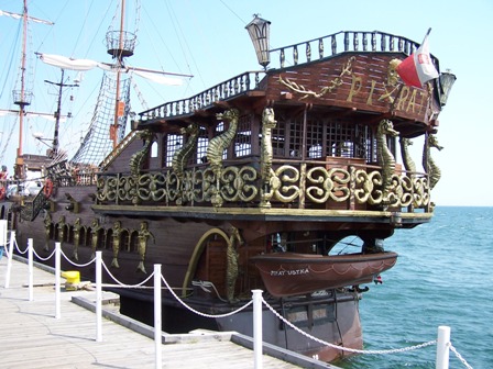 Refresh your beauty routine with these awesome products, all locally made right here in s.f.! Statek Pirat | Sopot Leisure | Sopot