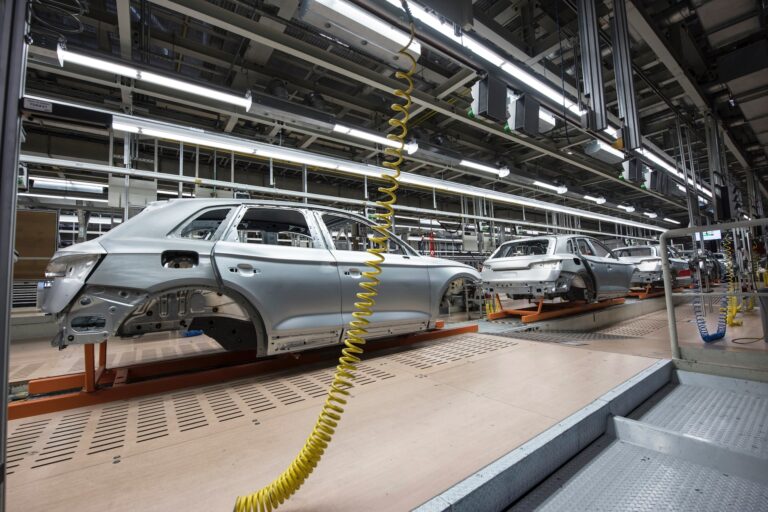 Is Magna International Inc. (MGA) A Good Stock To Buy Now?