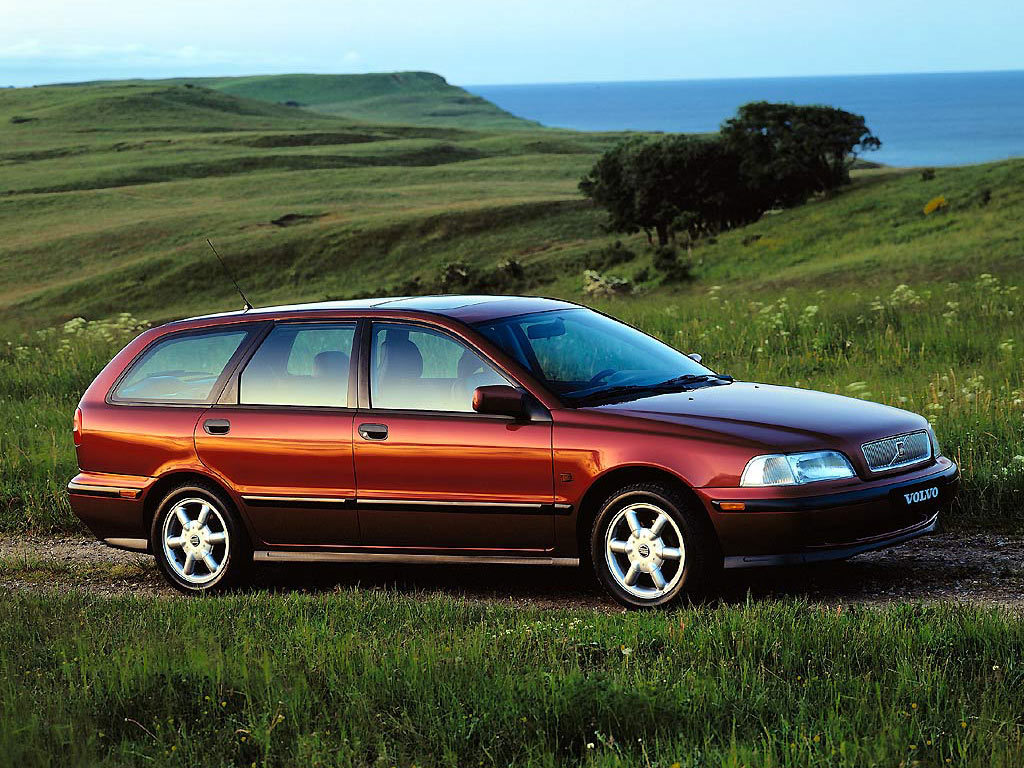 Like any european car (and most cars for that matter), having. VOLVO V40 specs & photos - 1996, 1997, 1998, 1999, 2000 - autoevolution