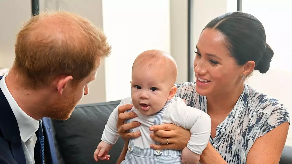The Heartwarming First Words of British Royalty: A Glimpse into Childhood Moments