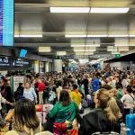 La CNMC insta a Adif a mejorar la gestión de viajeros en estaciones antes de rechazar juntar dos trenes
