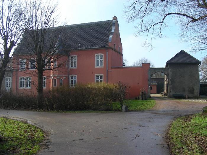 Die angebotene wohnung liegt im 2. Burgen und SchlÃ¶sser | Kreis Rhein-Erft | Kreis Rhein-Erft