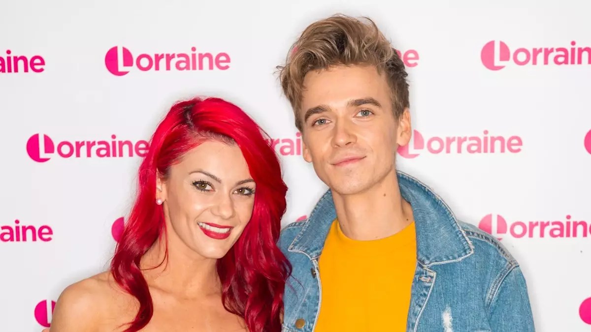 Dianne Buswell and Joe Sugg: A Romantic Christmas Amidst Cancer Journey Dianne Buswell and Joe Sugg: A Romantic Christmas Amidst Cancer Journey