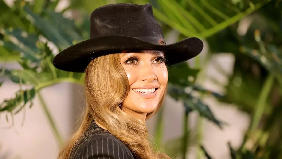 Analysis of Recent Jennifer Lopez and Ben Affleck Appearance