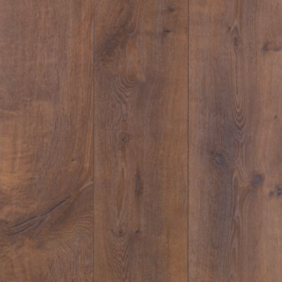 Laminate is the chameleon of. Chalet Vista Honeytone Oak Laminate Wood Flooring Mohawk Flooring
