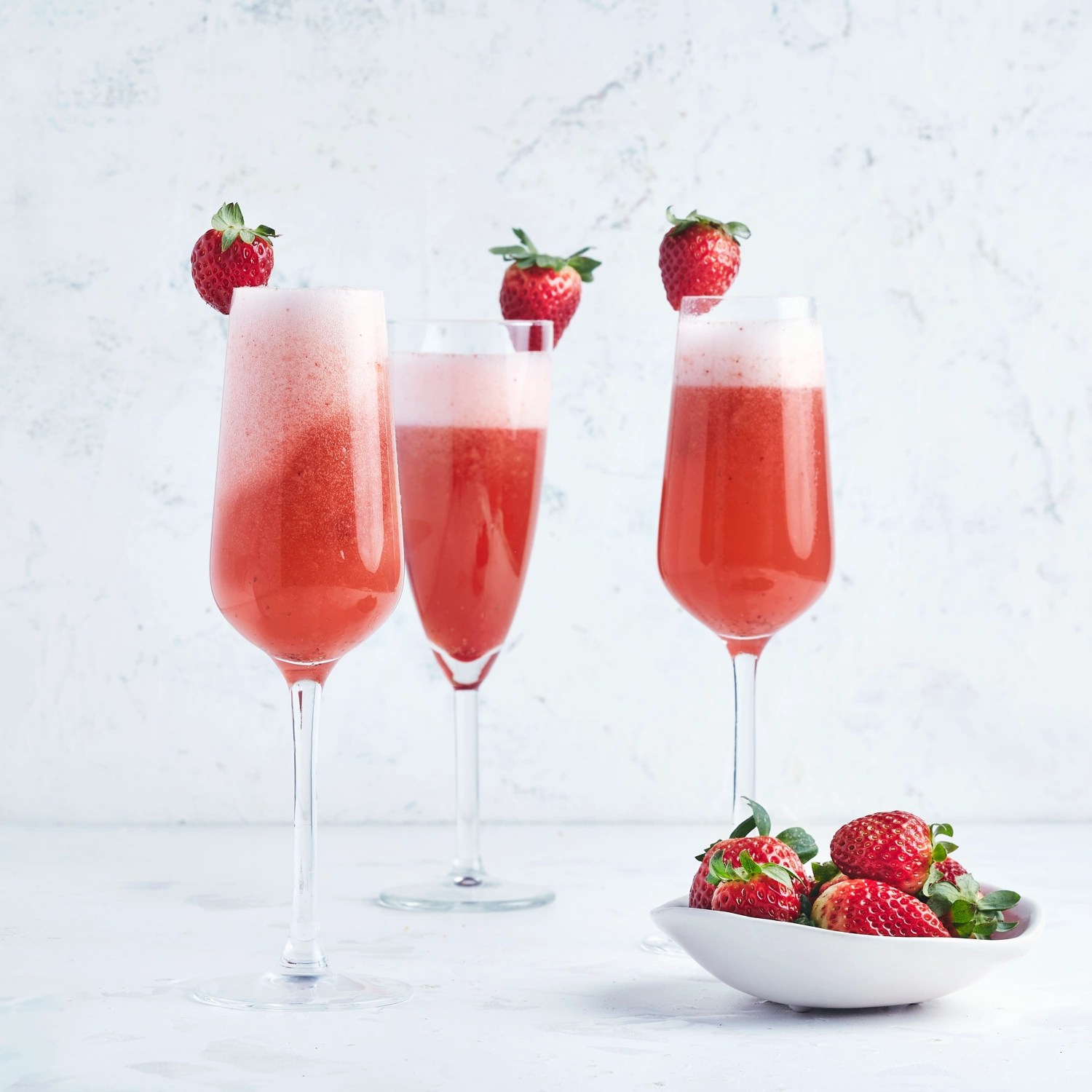 Cranberry orangen spritz rezept cocktail cranberry orangen sekt cocktail silvester cocktail cranberry orangen secco cranberry orangen spritz . Erdbeer Prosecco Aperitif Aldi Rezeptwelt