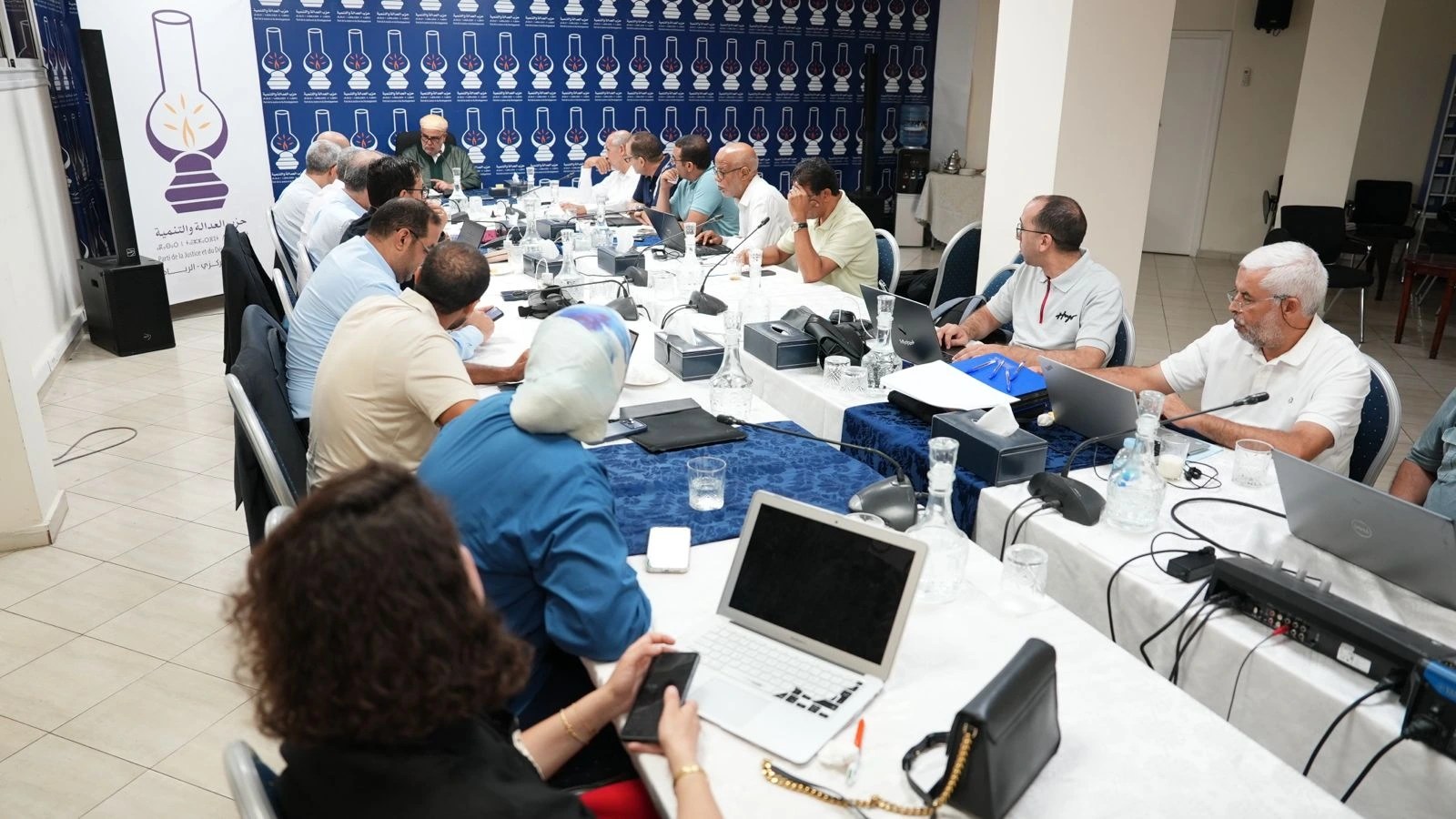 العدالة والتنمية يدعو إلى مجلس وطني استثنائي بعد نتائج الانتخابات التشريعية
