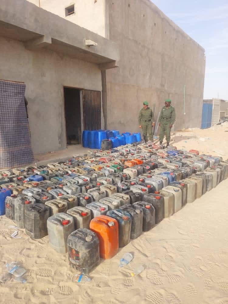 الجمارك الموريتانية تضبط 4 أطنان و460 لتراً من البنزين &ldquo;معدة للتهريب&rdquo;