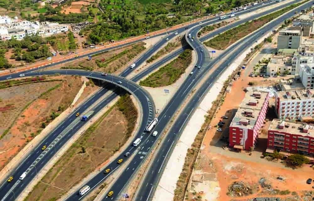 السنغال تحصل على 140 مليون دولار لتوسيع شبكة الطرق في المناطق الزراعية السنغال تحصل على 140 مليون دولار لتوسيع شبكة الطرق في المناطق الزراعية