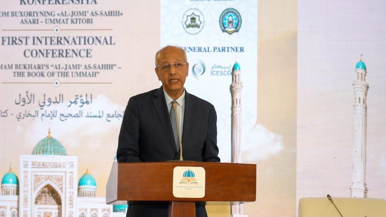 أحمد سعيد ولد اباه مديرا لديوان أمين عام منظمة التعاون الإسلامي